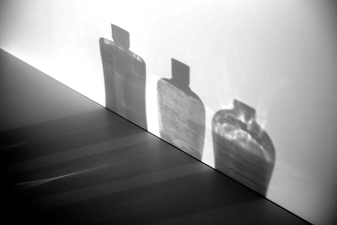 La stratificazione dei profumi spiegata: Perché, come e dove